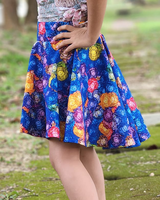 Wren's Ultimate Skirt pdf sewing pattern with projector file